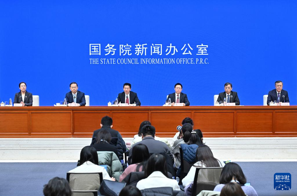 长投”——五部门详解中长期资金入市方案MG不朽情缘打通卡点堵点 推动“长钱(图2)